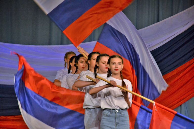 Триколор – гордость страны