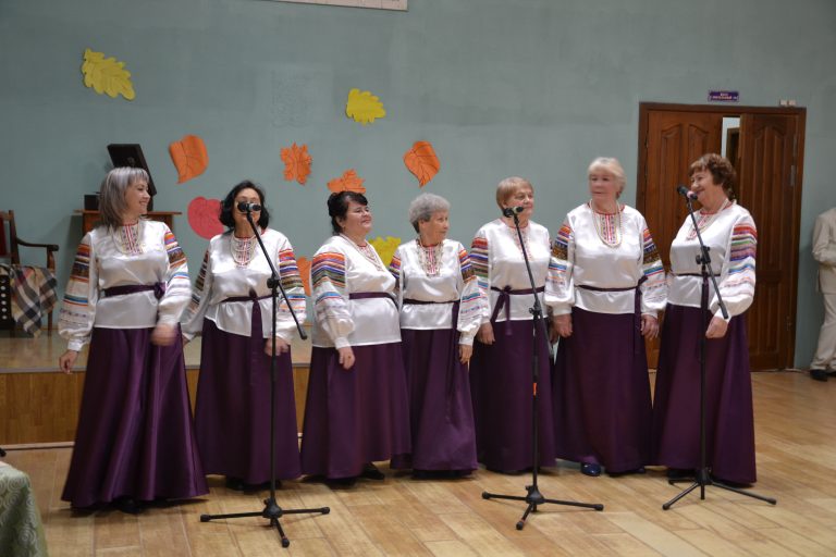 С праздником элегантного возраста