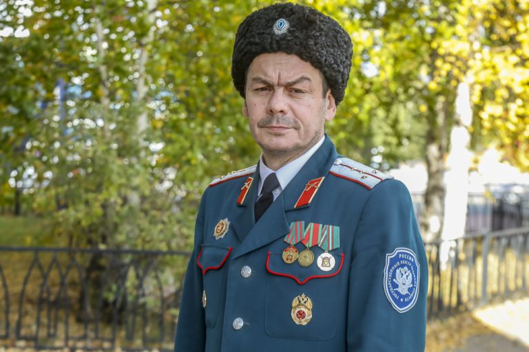 Алексей Гладков: «Надо помочь Родине!»