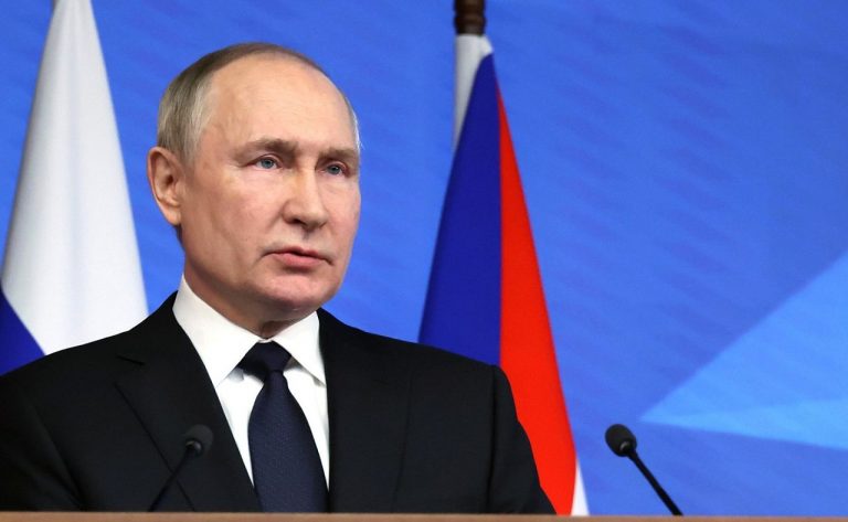 Президент воплотил идею югорчан, дав поручение о создании выставки трудовых династий