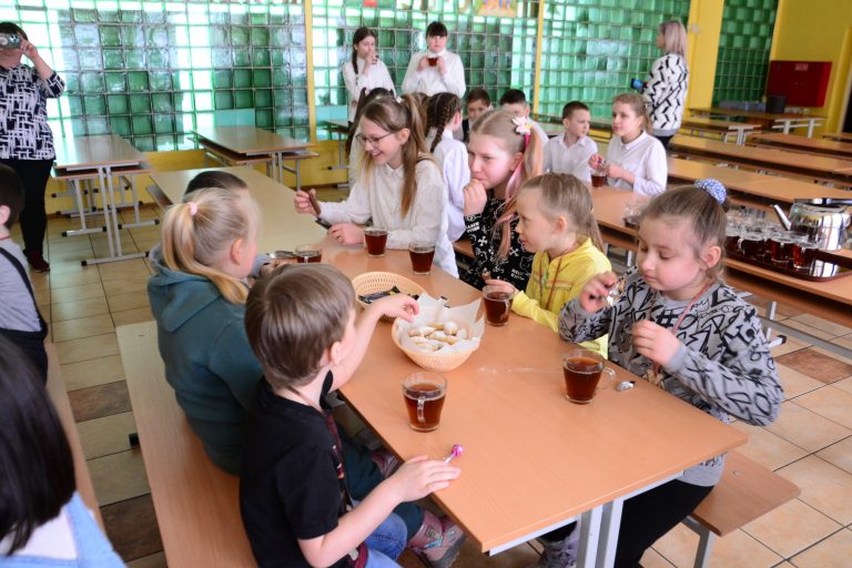 Новый шаг в «первоклассную» жизнь