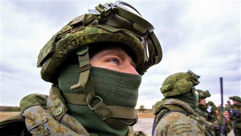 Размер единовременной выплаты контрактникам в Югре увеличили