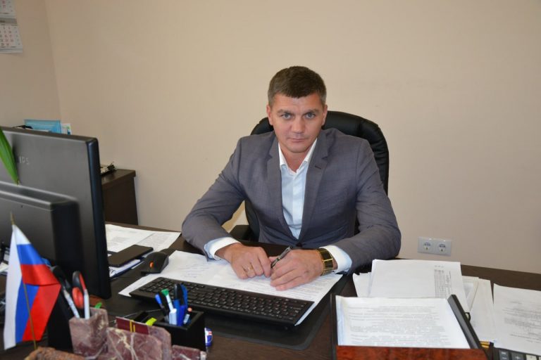 День Рождения Главы: Взгляд на муниципальных служащих….