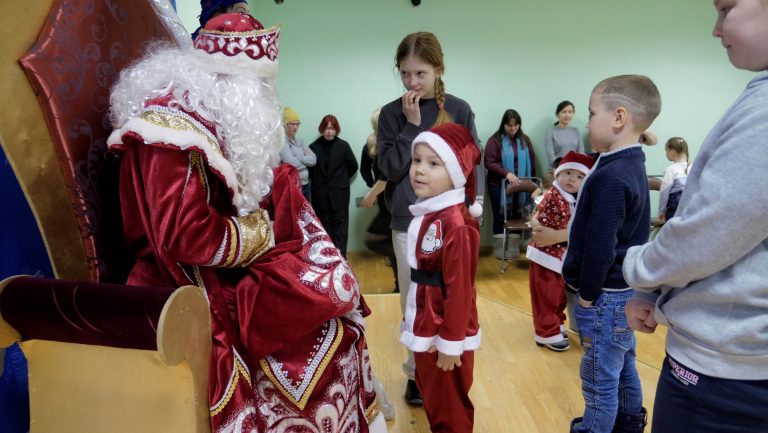 Снеговик на страже праздника