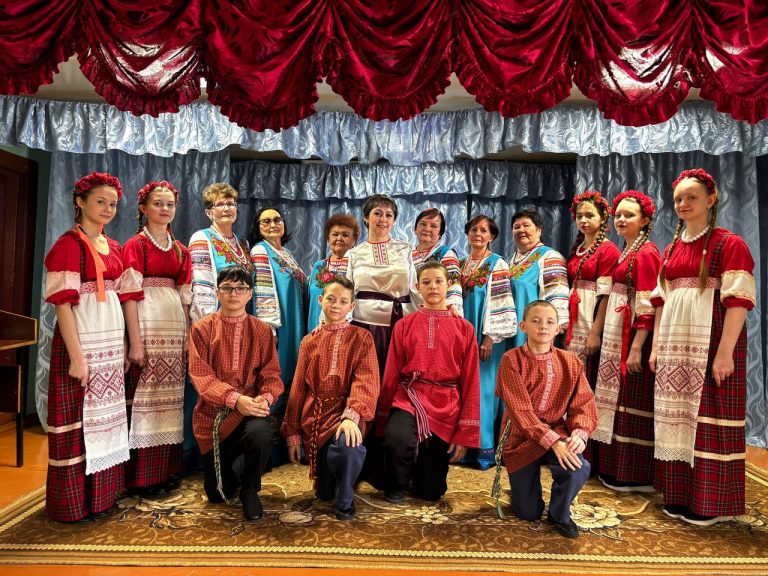 «Вдохновение» и «Здравица» привезли праздник в Анеева