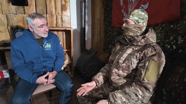 Героем выпуска программы «Разговоры на передовой» стал разведчик-оператор БПЛА с позывным «Битюг» Из Челябинска