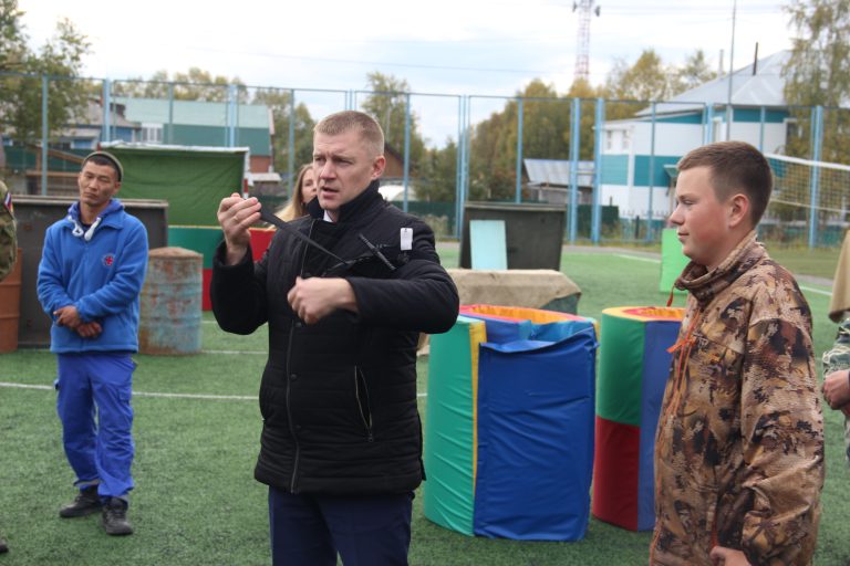 Урок мужества на спортивной площадке