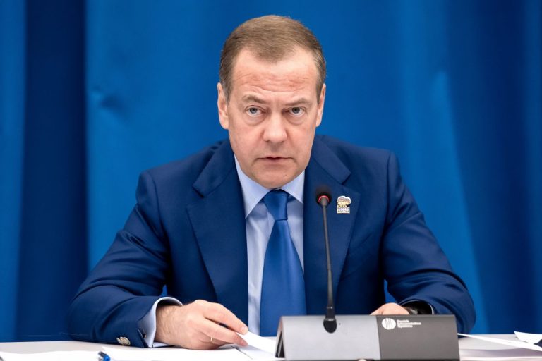 «Единая Россия» обеспечит финансирование и поддержку народной программы