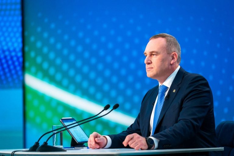 Власти Югры вводят новые ограничения для работы мигрантов в регионе