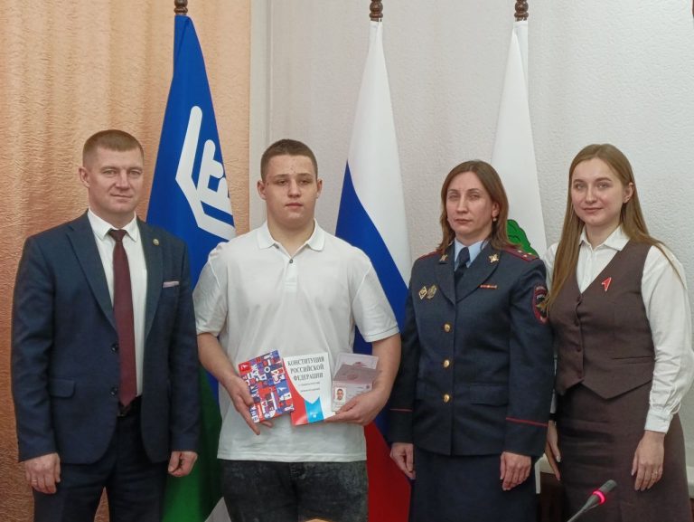 В центре внимания – «Движение Первых»