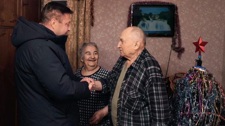 Жизнь как подвиг: Игрим чествует ветерана труда  Александра Сорокопуда