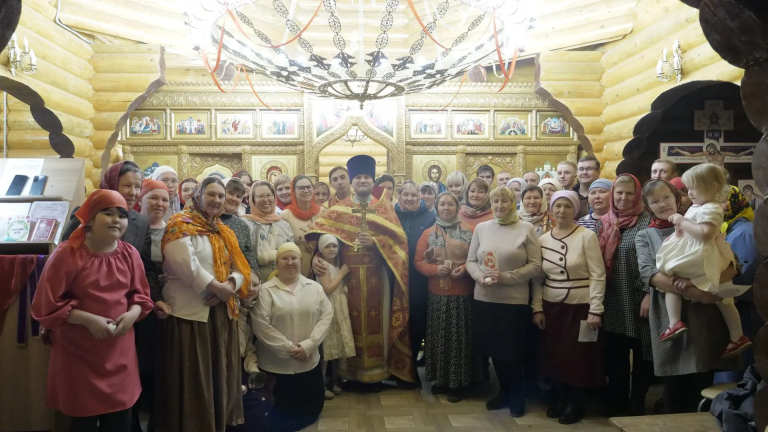 Светлая Пасха в новом храме