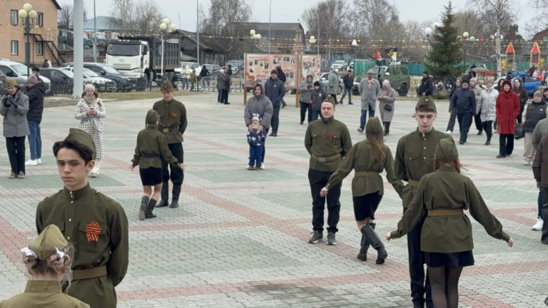 Вальс Победы и полевая кухня: как молодогвардейцы встретили 9 Мая
