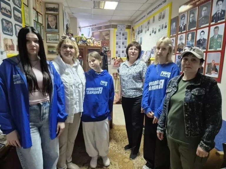 В рамках проекта «Моя карьера с Единой Россией» молодогвардейцы посетили отдел полиции