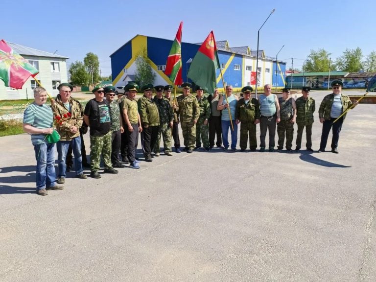 Граница на замке, традиции в сердцах