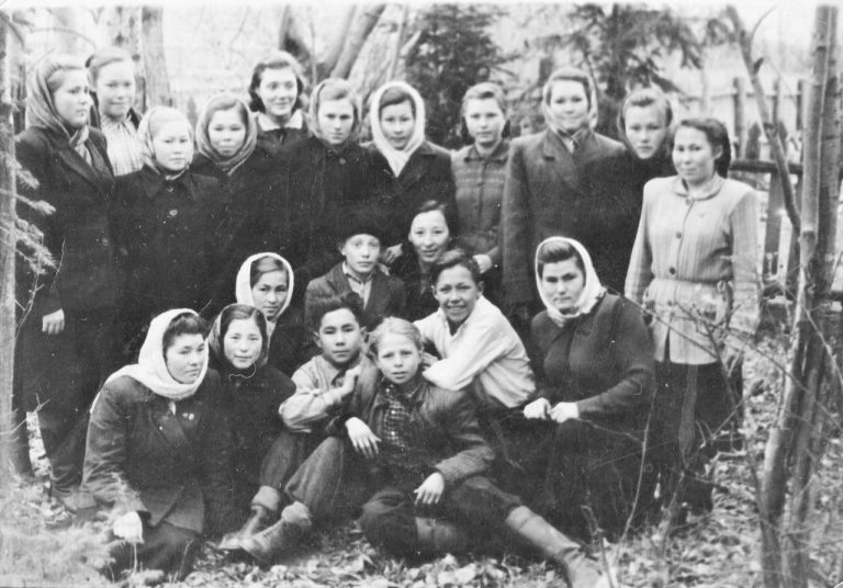 От корней к вершинам: вклад народов ханты и манси в культуру Югры