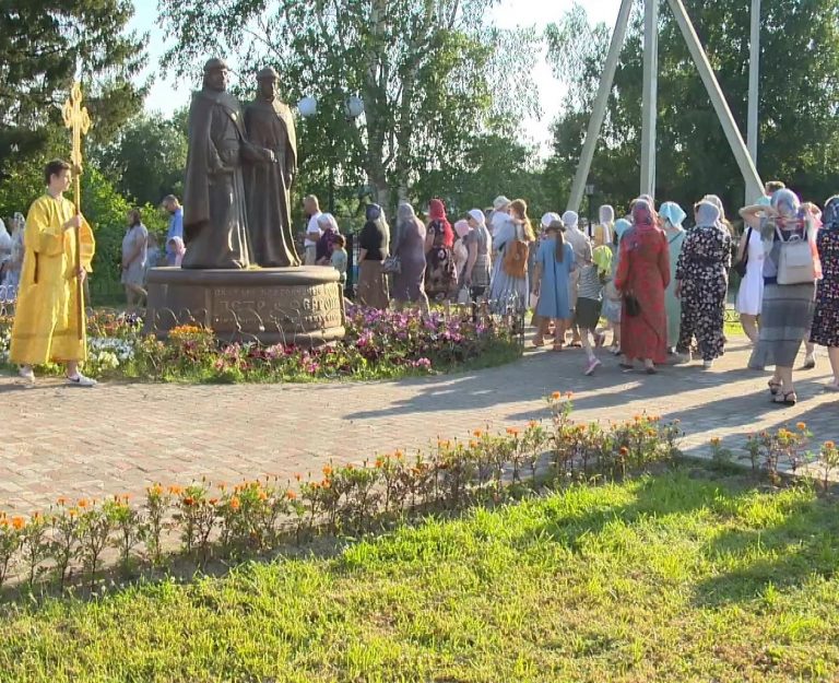 Под покровительством Петра и Февронии