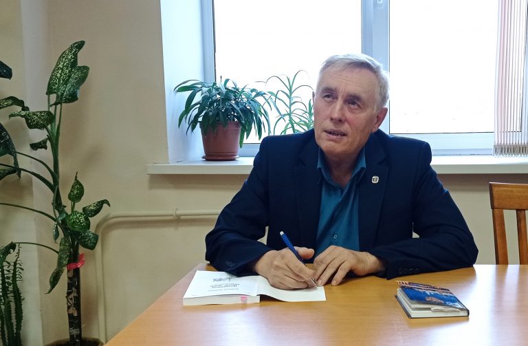 Все должно идти от жизни