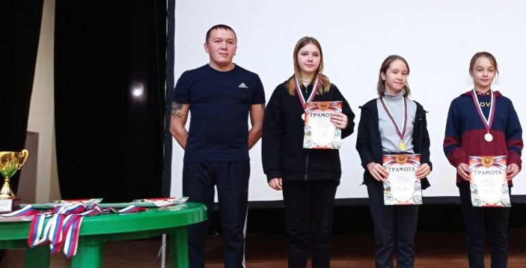 Кубок — у нового хозяина