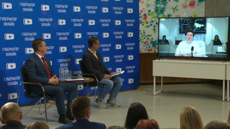 С губернатором в эфире