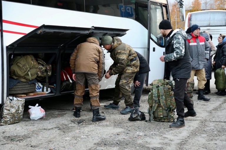 Мобилизованные югорчане приступают к учебным занятиям